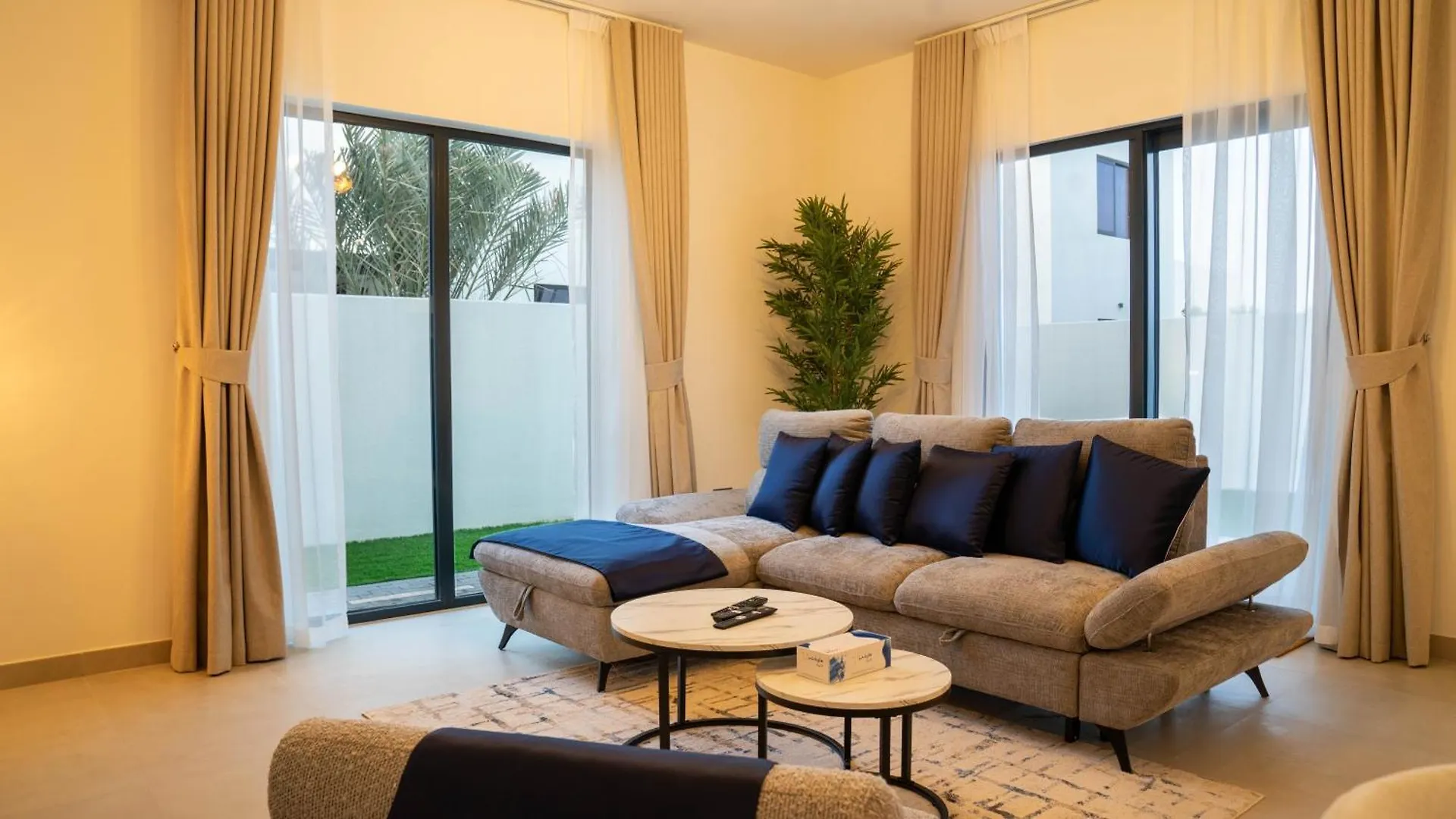בית נופש אבו דאבי Luxury Villa In Yas